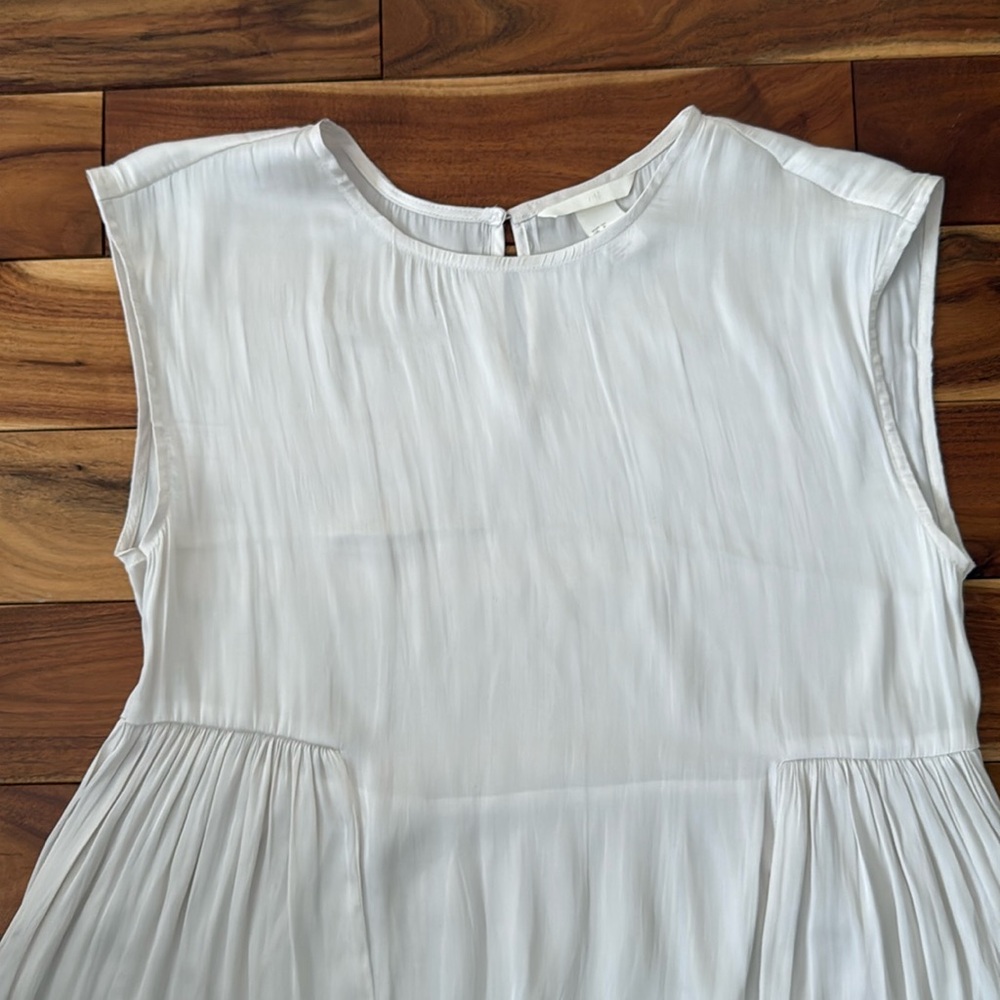 H&M sleeveless top
